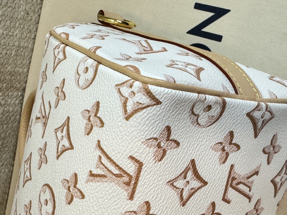 【値下げ】LOUIS VUITTON アイボリー ストール ウィメンズ マフラー カタログ｜ルイ・ヴィトン 公式サイト